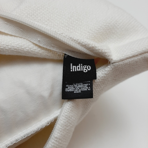 🍒 LET IT SNOW Decorative Toss Cushion  Feather Insert INDIGO Black & White B&W - Picture 9 of 13